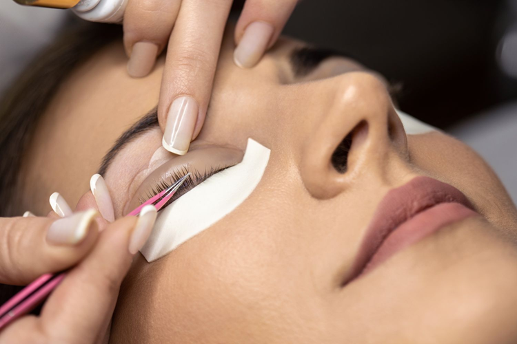 Upgrade Your Beauty Routine with a Lash Lift Ringwood Today